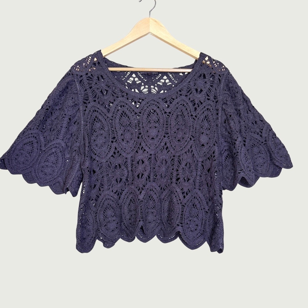 Solitaire Crochet Top  Medium Dusty Purple Blue Scalloped Flutter Sleeve Boho